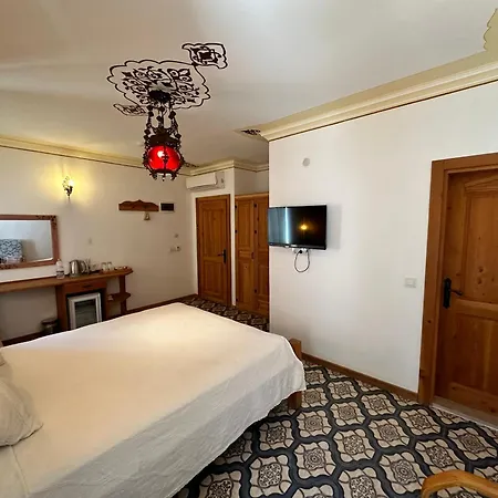 إسكي داتكا داتْشا