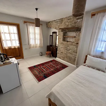 فندق Eski داتْشا