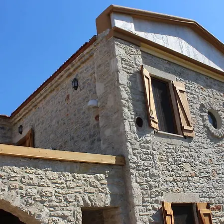 Eski 4* ダッチャ