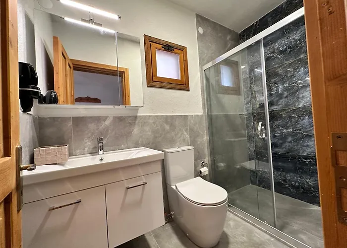 Eski 4* داتْشا