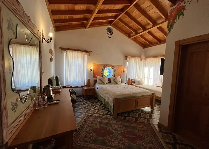 Eski فندق داتْشا