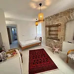 Eski داتْشا