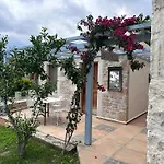 فندق Eski