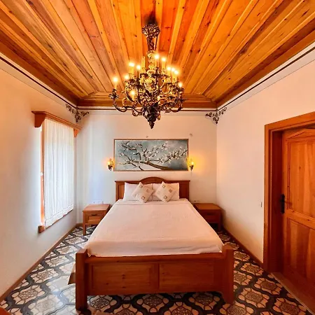 Hotel Eski 4*