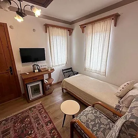 Hotel Eski 4*
